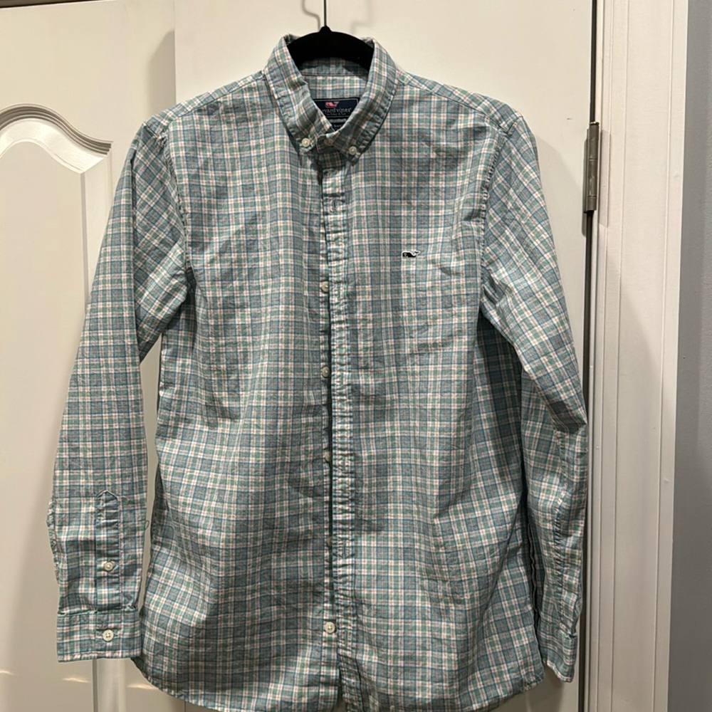 Vineyard Vines Boys Size XL Whale shirt 100 percent cotton
